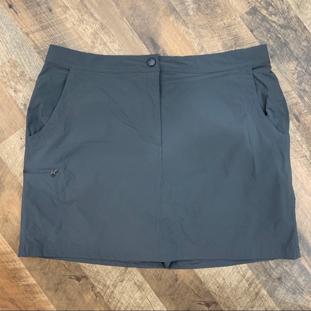 L.L. Bean Women's Skort in Dark Gray